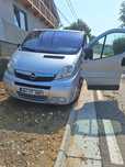 Vindem opel vivaro 8+1 locuri