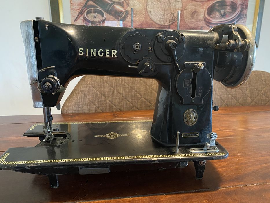 Vand masina de cusut Singer 316G
