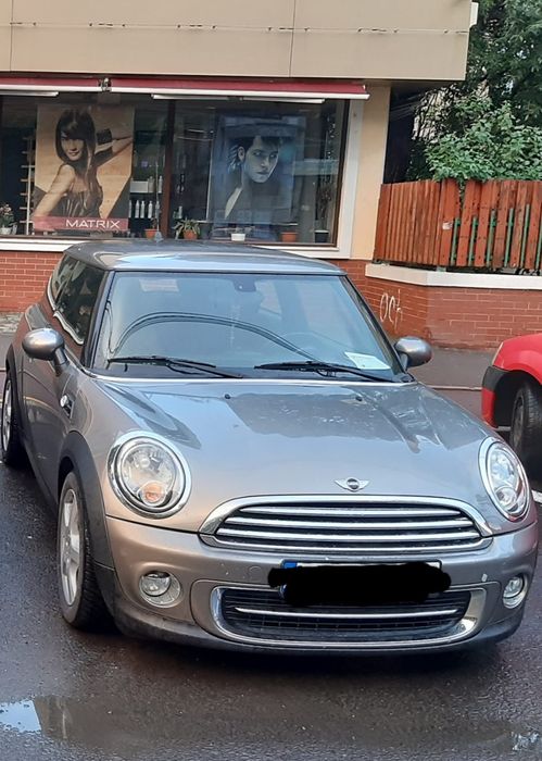 Vând mini cooper D ,anul 2012,automata ,165000km , motor 2  L diesel