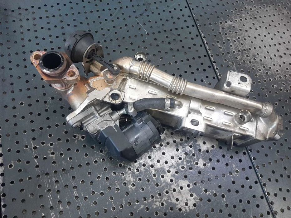 racitor gaze cu egr 2.0 d n47d20d bmw seria 5 f11 f10 847699301