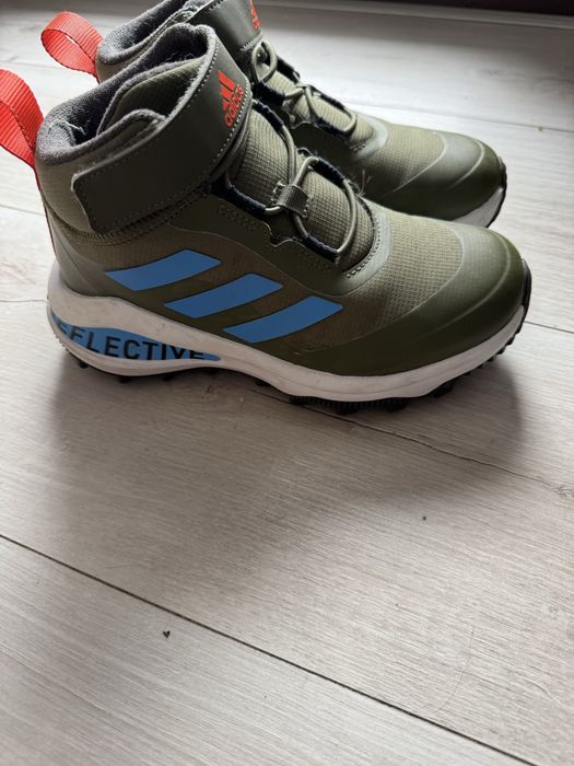 Зимни обувки “ adidas” и боти” Champion”