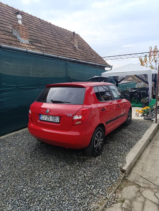 Vând Skoda Fabia