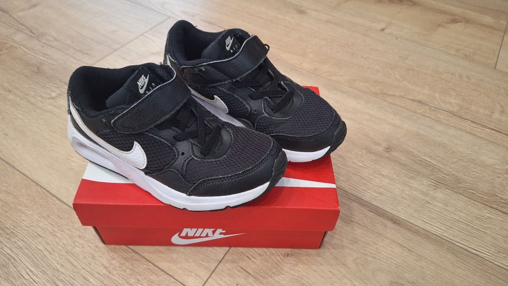 Маратонки  Air max и Nike revolution номер 31