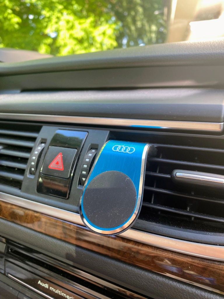 Suport magnetic Audi