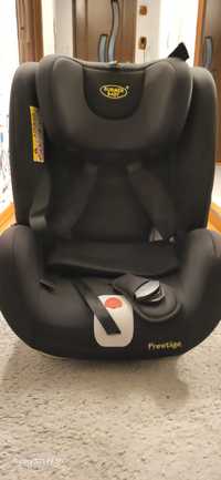 Scaun auto cu prindere isofix