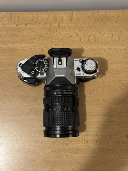 Canon AE-1 Фотоапарати