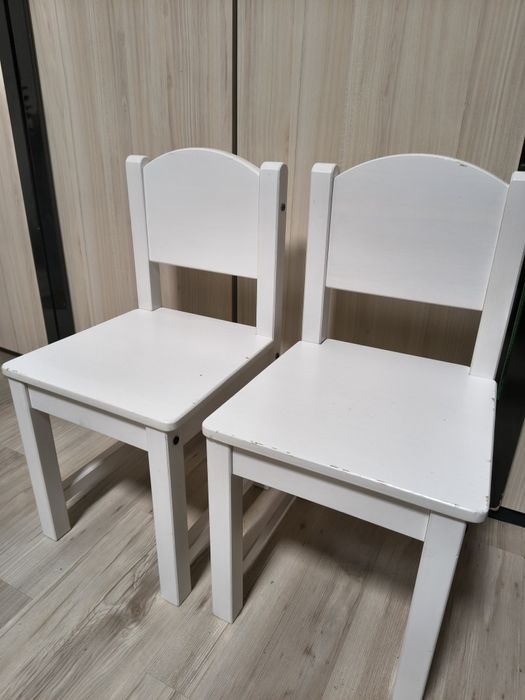 Детски дървени столчета 2 броя