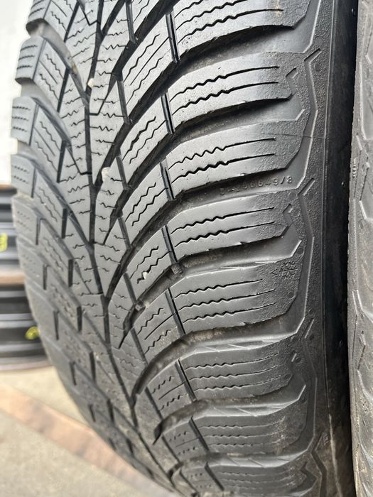 4 бр. зимни гуми 195/65/15 Continental DOT 3621 5,2-6 mm
