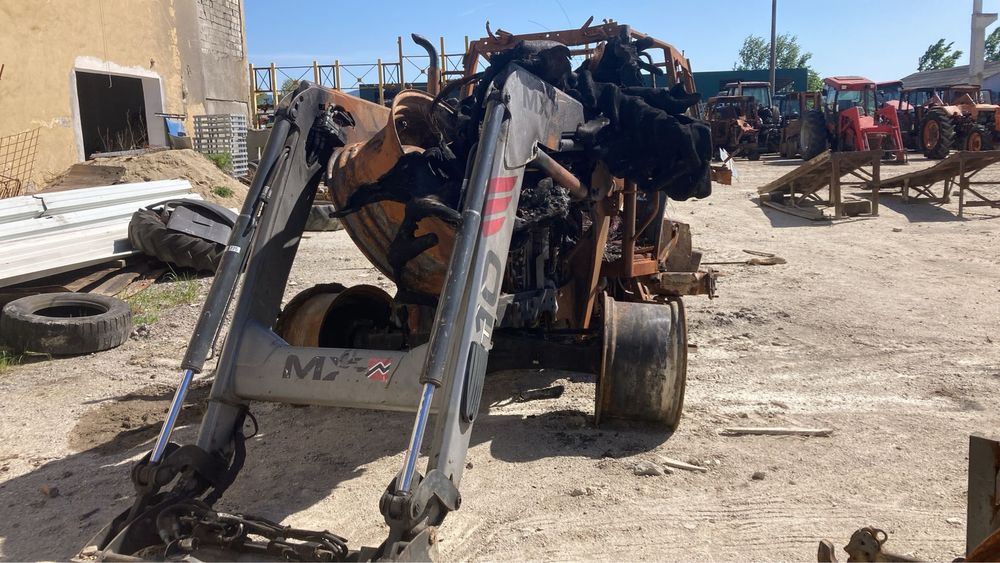 Dezmembrez New Holland t6.165