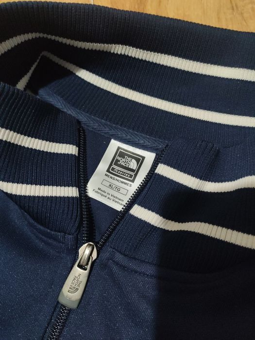 Bluza The North Face mărimea XL