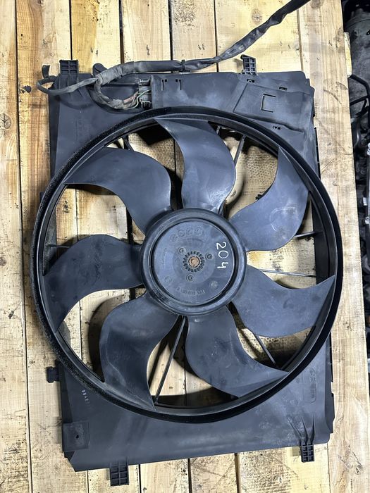 W204 C class вентилятор охлаждения электровинт авторазбор бу запчасть