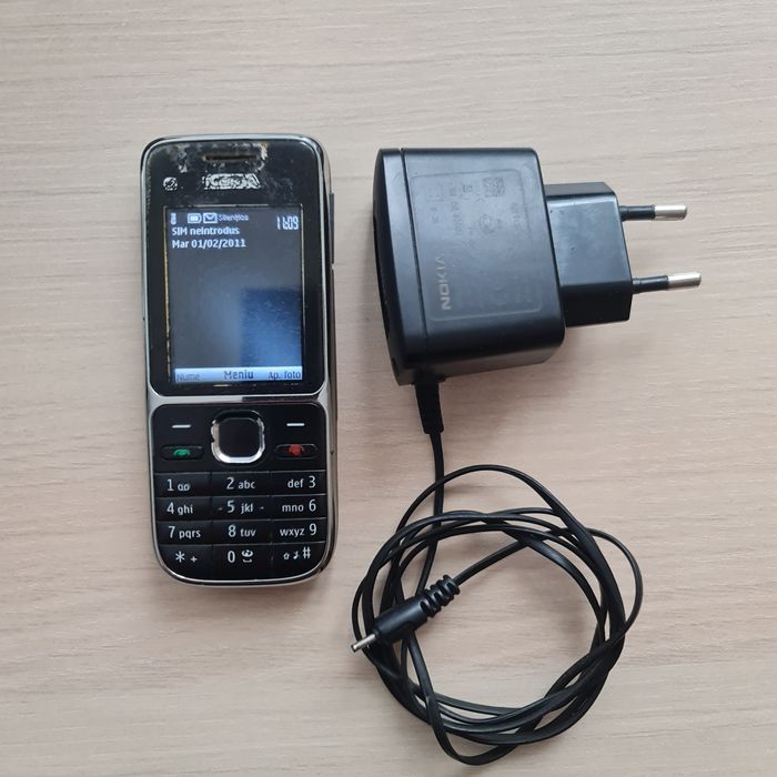 Vand telefon nokia C2