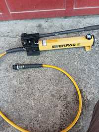 Ръчна хидравлична помпа enerpac p391