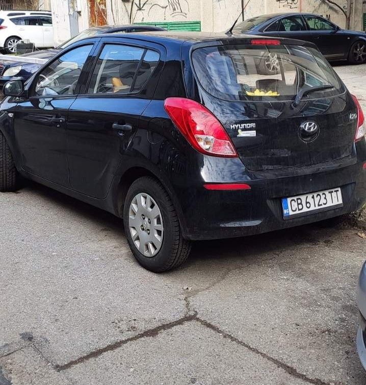 Продавам Hyundai i 20