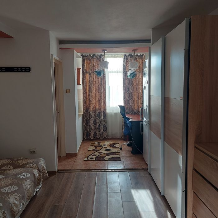 Vânzare garsoniera Crang