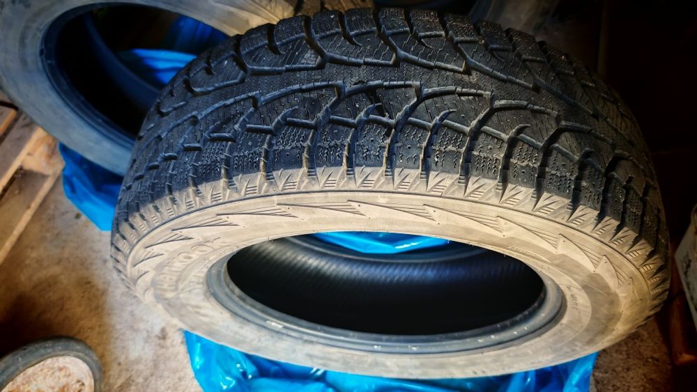 Зимни гуми  Hankook 235/65 R17