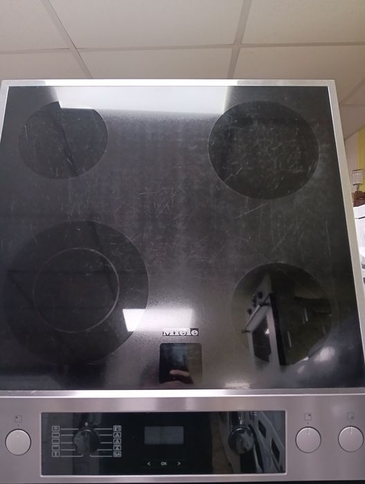 Иноксова печка за вграждане с керамичен плот Miele 24 м.гаранция!