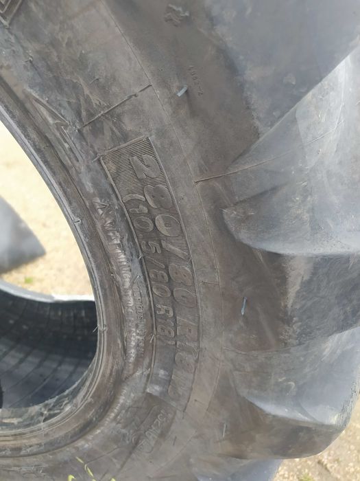 Anvelope 10.5 R18