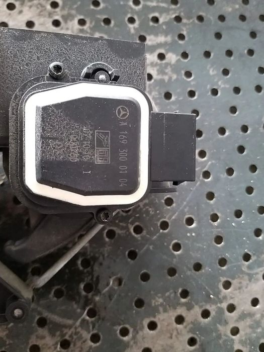 Pedala acceleratie 2.0 cdi mercedes a class w169 a1693000104