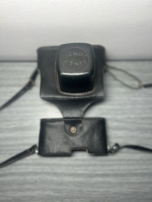 Aparat foto Zenit ET