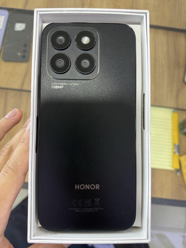 Honor X8b 8 ram 256gb yangi