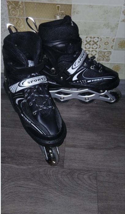 детские ролики носили только 1 2 раза в отличном состоянии