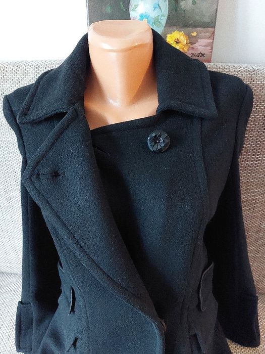 Palton elegant stofa 100% lana, model deosebit, detalii decorative