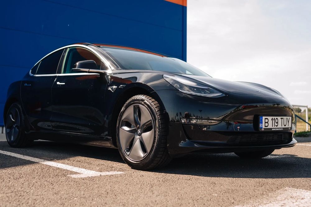 Tesla Model 3 TESLA MODEL 3, 2019, Standard RANGE PLUS.