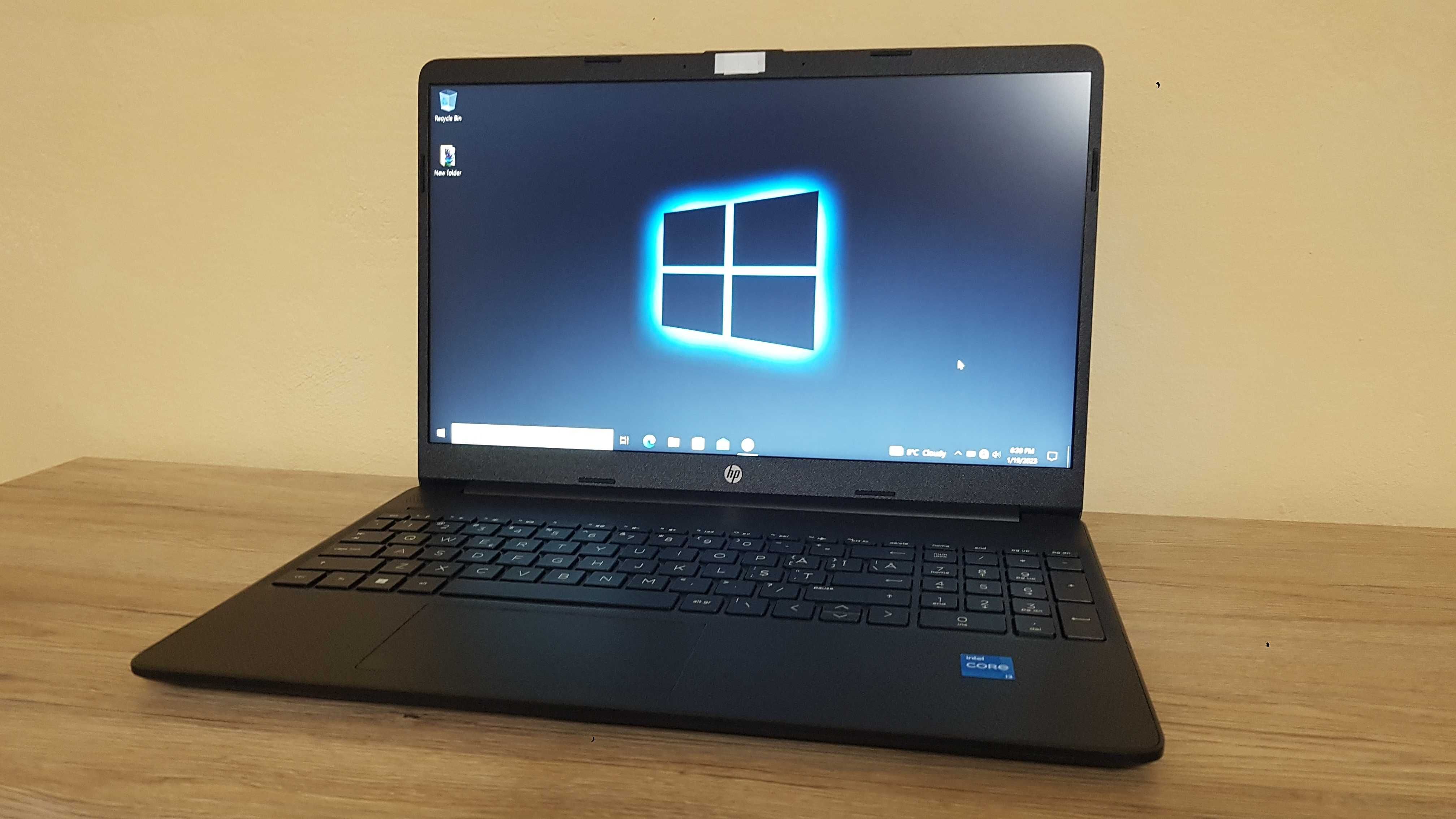 Laptop HP (NOU) I3-1215U, 8GB RAM,  512 GB SSD M.2 NVME, GARANȚIE