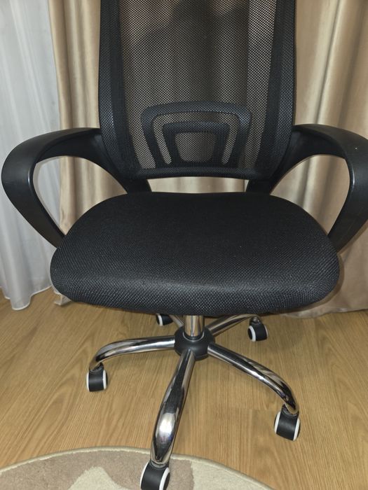 Scaun birou negru