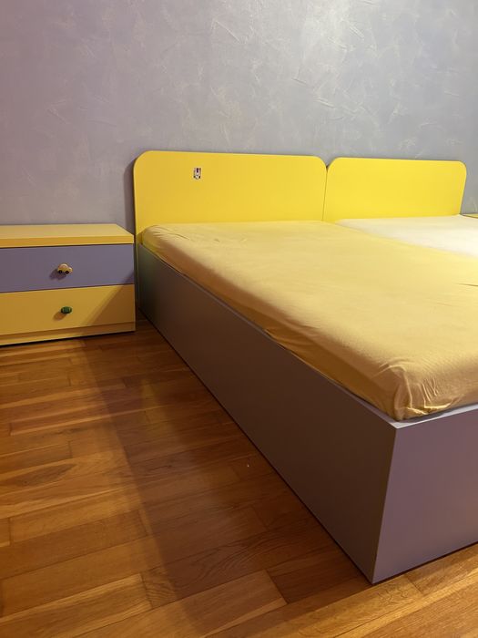 Se vinde set mobilier