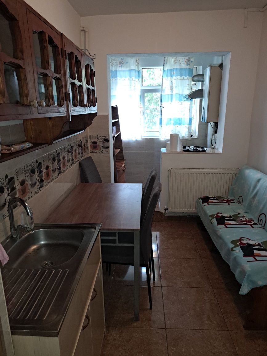 Apartament 2 camere de inchiriat
