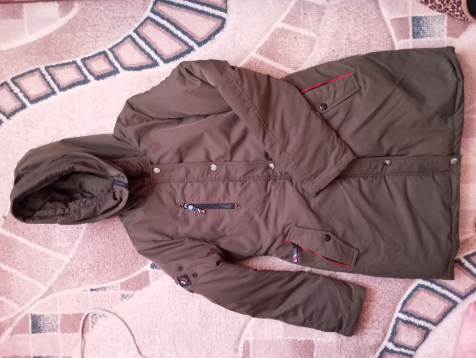 Продам зимний пуховик