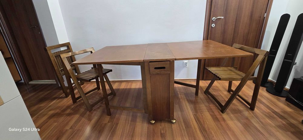 Masa pliabila lemn cu 3 scaune pliabile