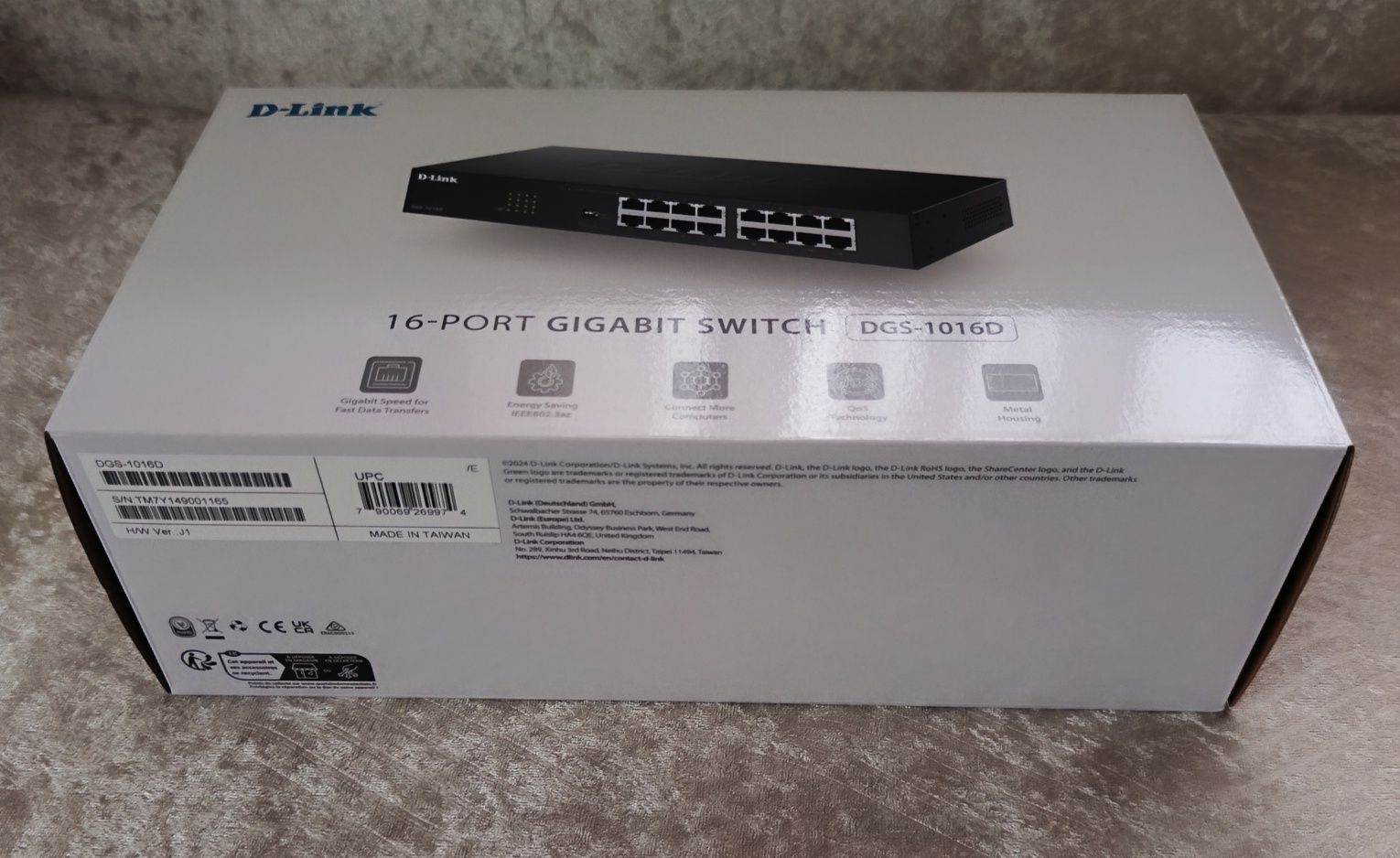 Суич D-Link DGS-1016D, 1000Mbps, 16 порта, 16x 10/100/1000 Mbps
