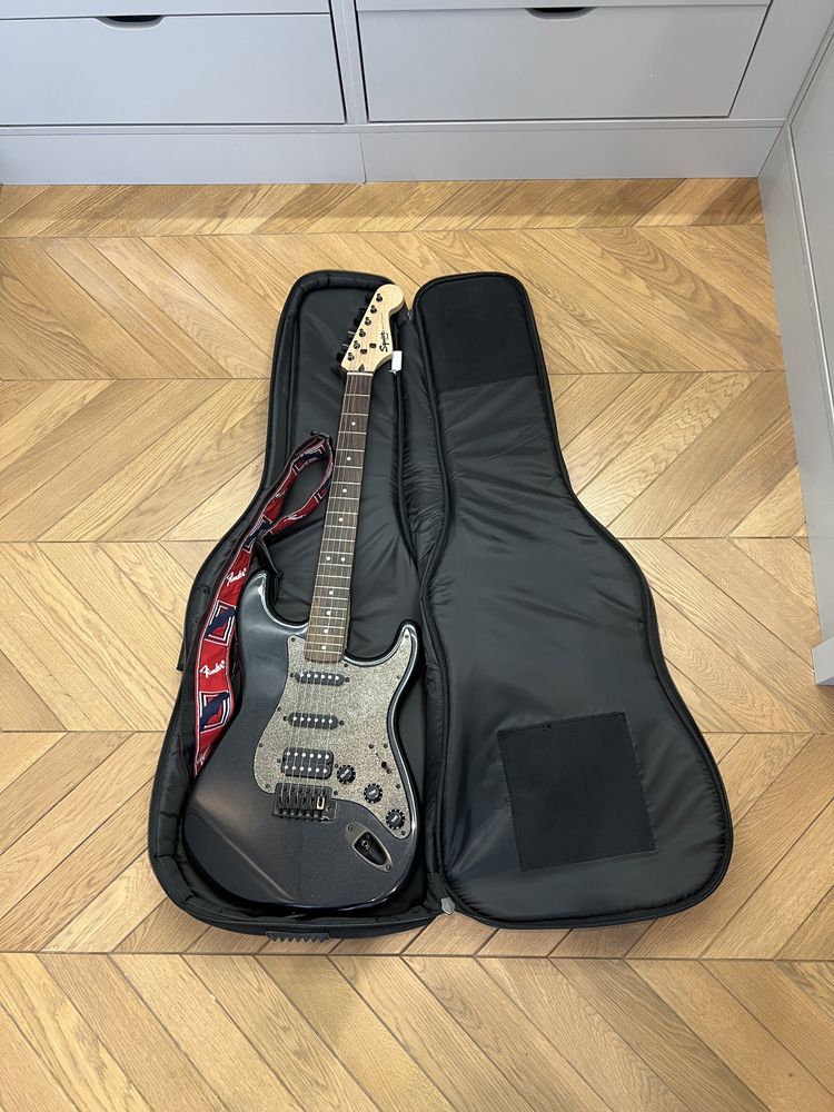 Электрогитара Fender Squier bullet strat