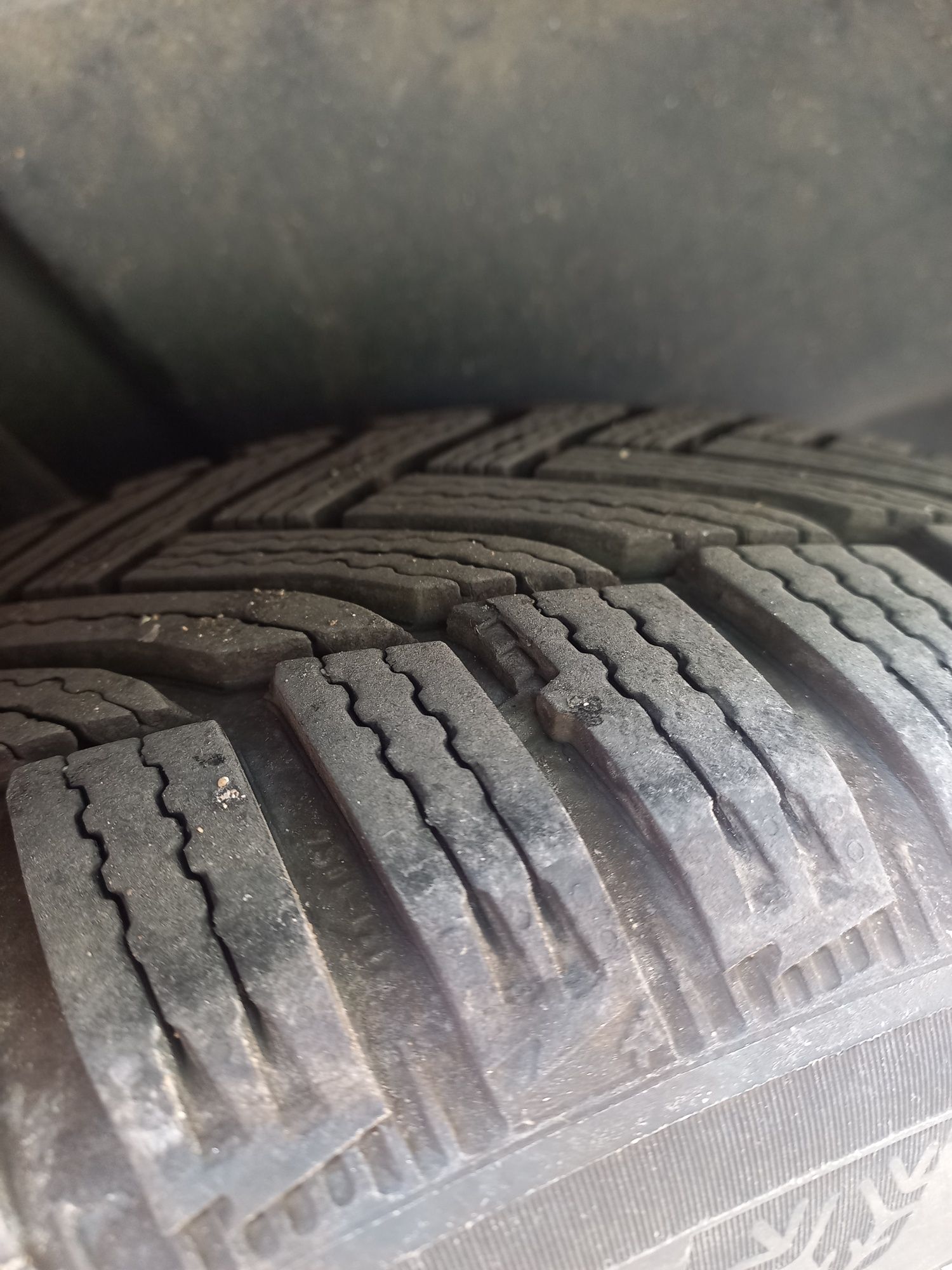 215 60 16  Michelin Alpin 6 зимни гуми нови