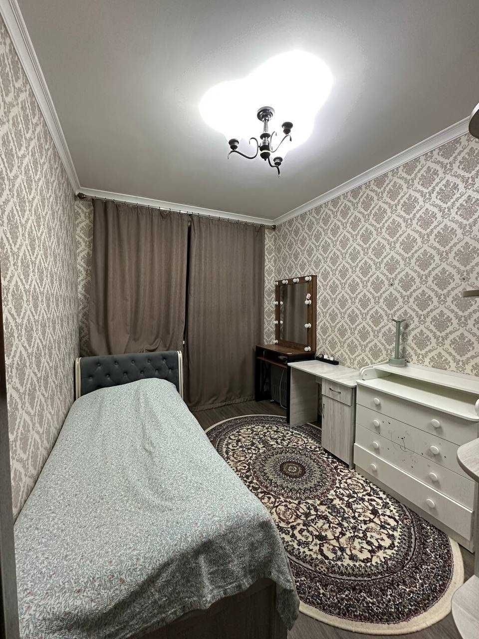 СРОЧНО продажа 4/4/4 Ц-5, Университет Журналистики, 72м2