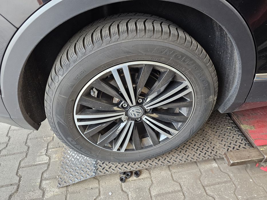 Anvelope iarna Toyo Snowprox S954 SUV 235/55R18