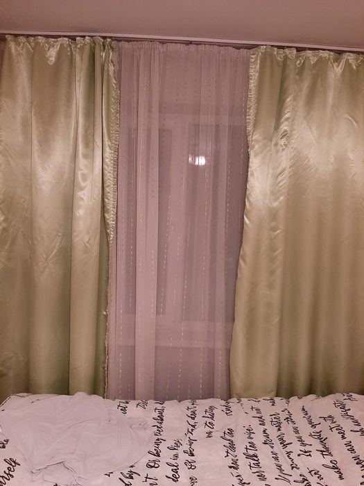 Продам шторы,в комплект входит ещё тюль