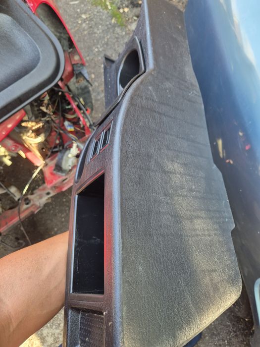 Барче за Мицубиши каризма