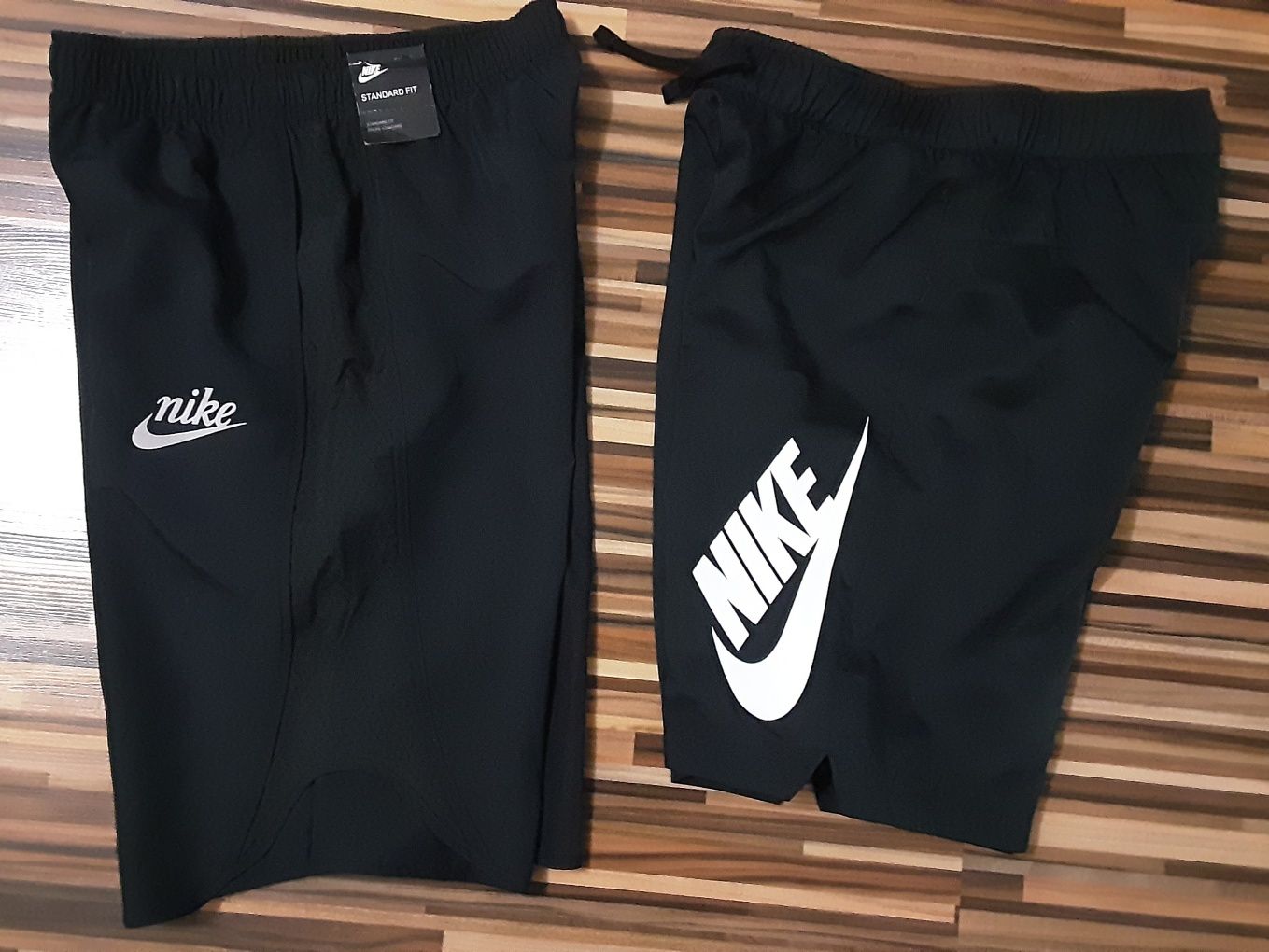 (L 147-158) NIKE оригинални тениски(35лв) къси нови панталони (39лв)