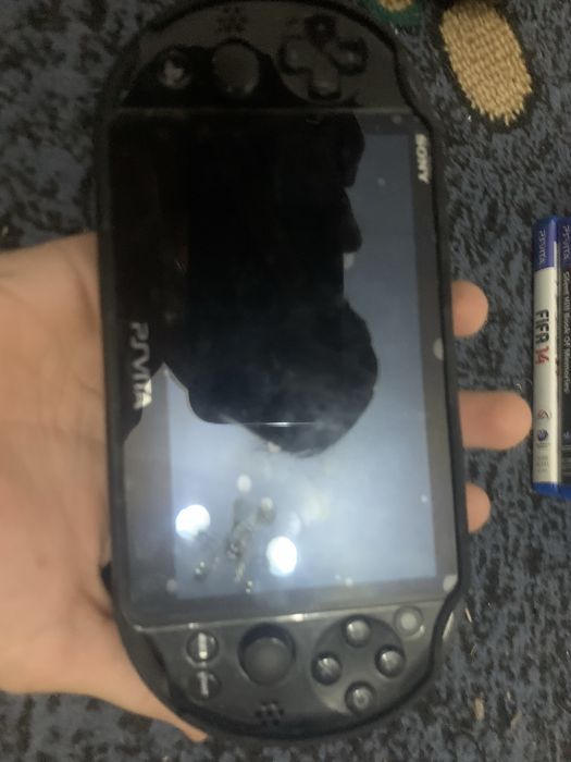 Продам Sony PSVita