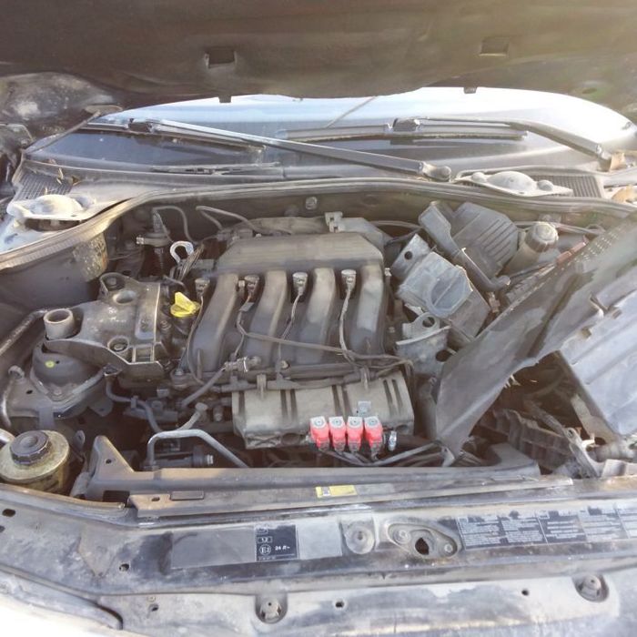 Dezmembrari  Renault LAGUNA 2  2001  > 2007 2.0 16V Benzina