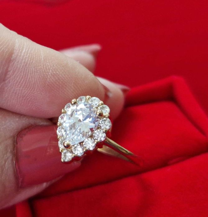 GR48, inel placat aur 18k,nou/marcat, zirconiu alb/safir, deosebit