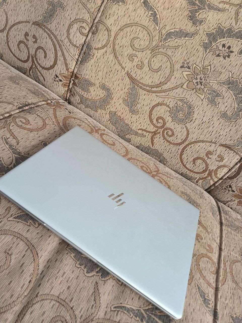 Hp Elitebook 830 G6
INTEL CORE I5
OZU 8 GB
SSD 128 GB
HDD 250 GB
OBMEN