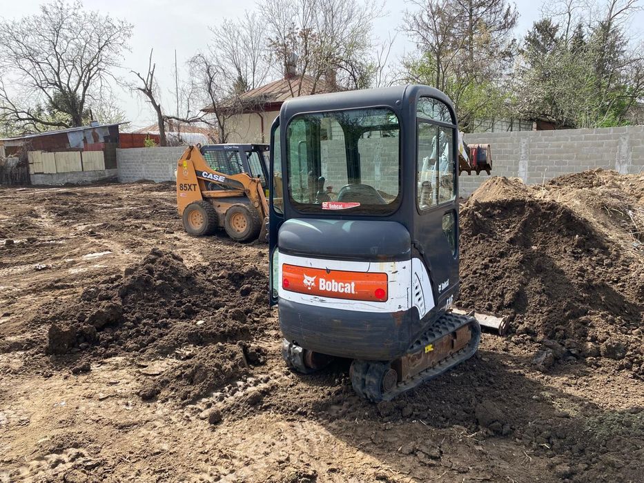 Miniexcavator BOBCAT E16