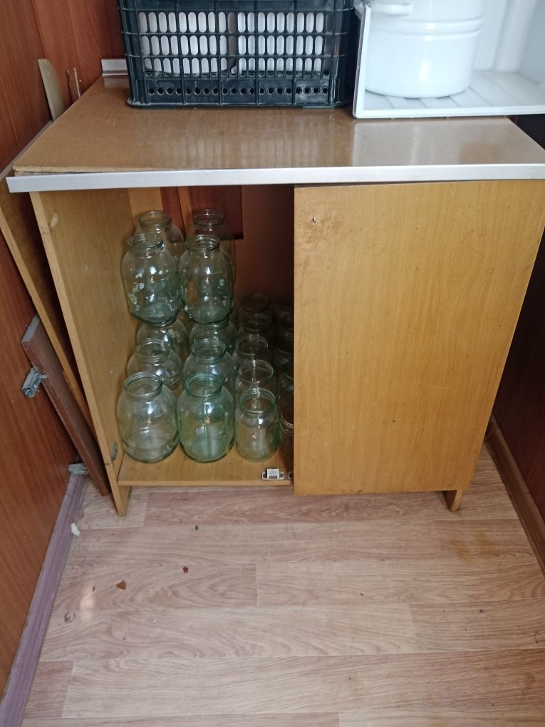Отдам даром шкафы