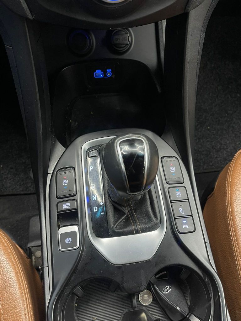 Hyundai Santa Fe Luxury 4x4