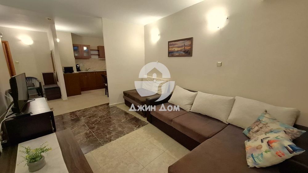 Продава се Двустаен апартамент в к.к. Слънчев бряг - 69 кв.м за 985 €/кв.м - Снимка #3